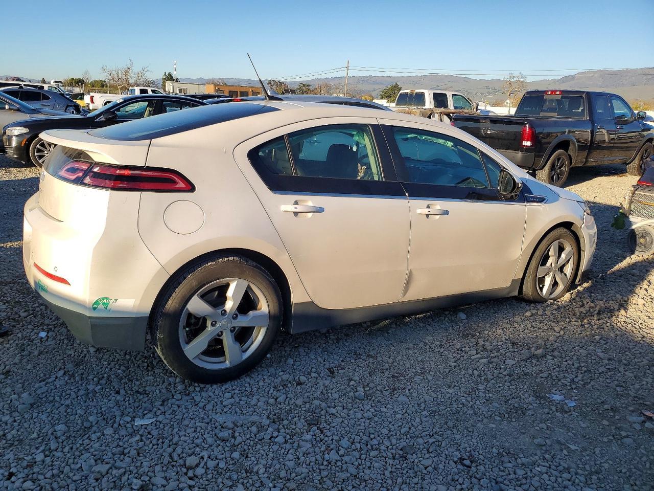 2014 Chevrolet Volt - Фото 3