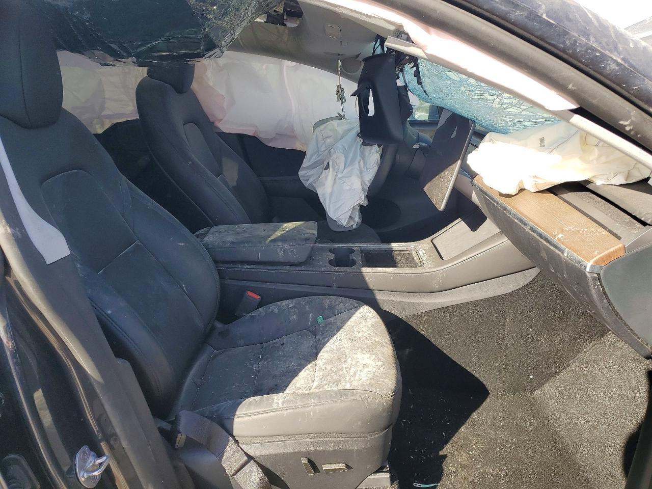 2024 Tesla Model Y - Фото 7