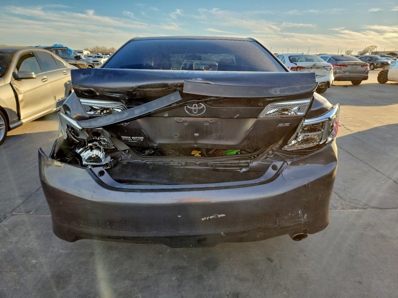 2014 Toyota Camry L - Фото 6