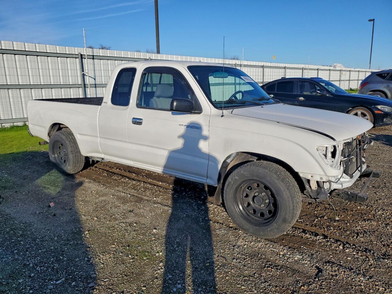 1999 Toyota Tacoma Xtracab - Image 4