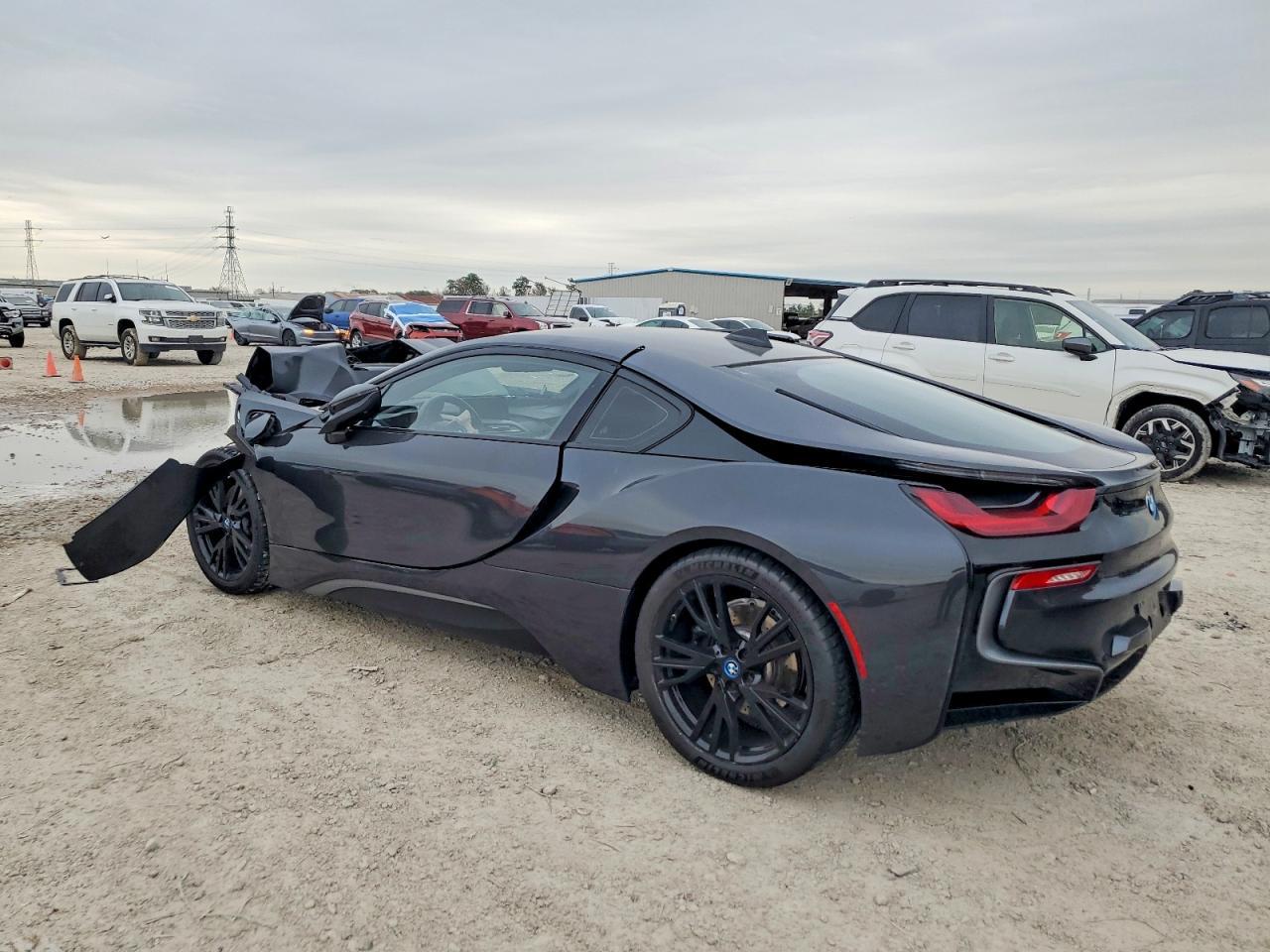 2015 BMW I8 - Image 2