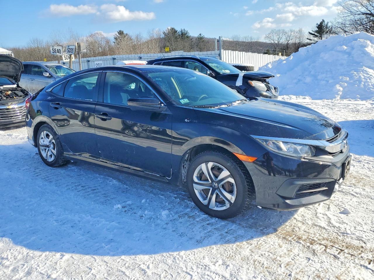 2017 Honda Civic Lx - Image 4