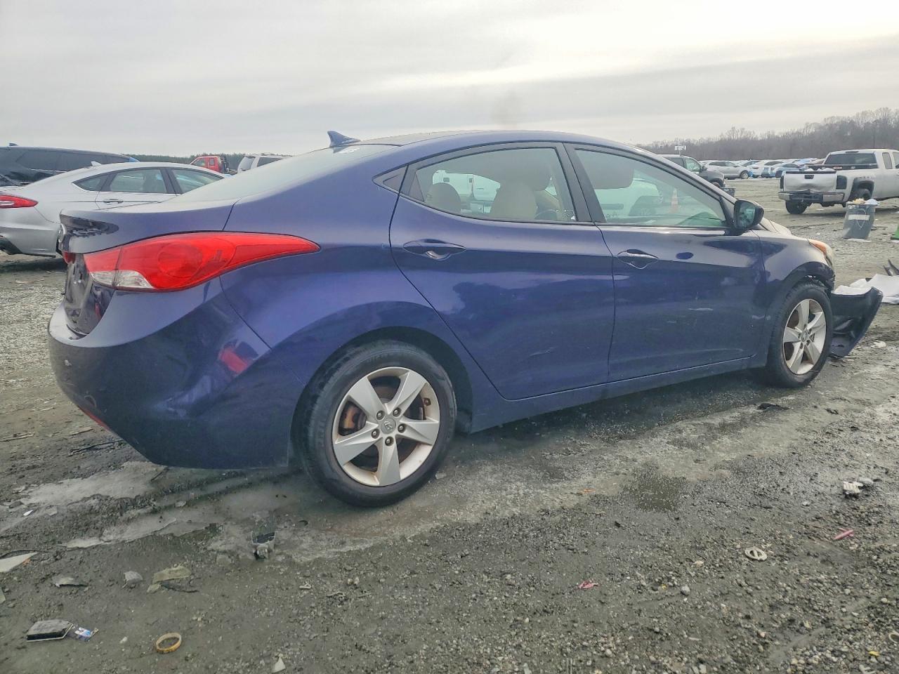 2013 Hyundai Elantra Gls - Фото 3