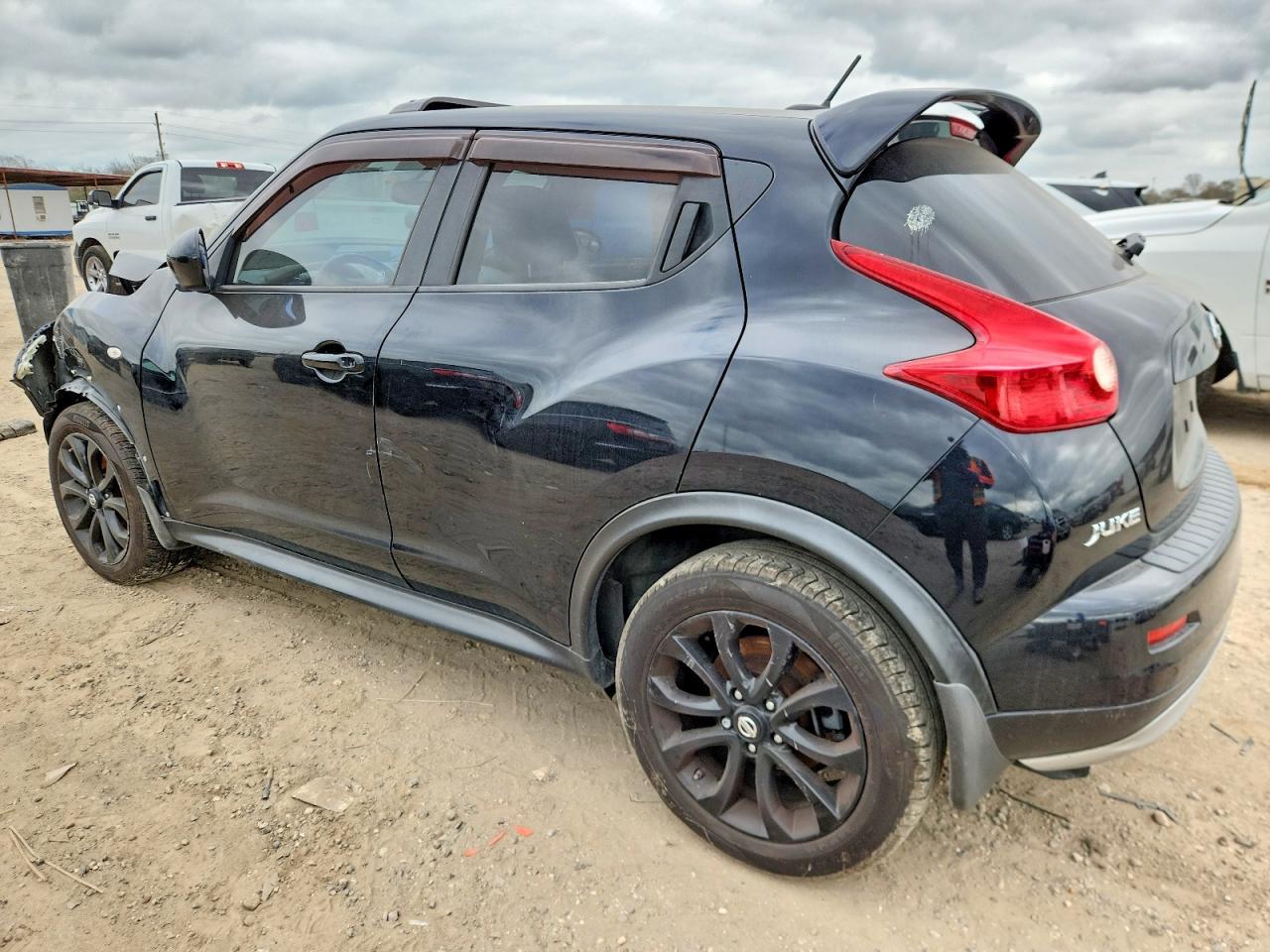 2013 Nissan Juke S - Image 2