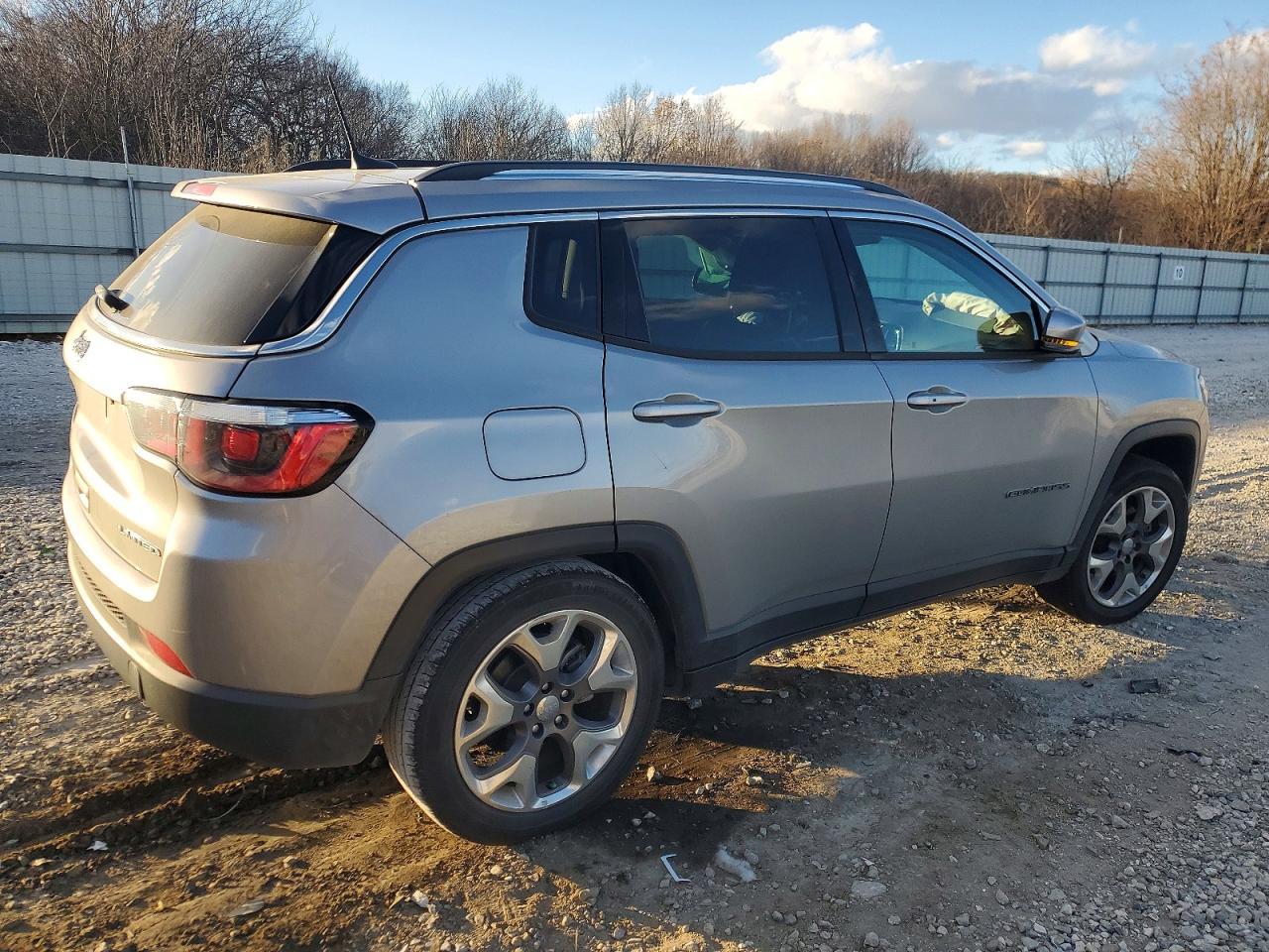2020 Jeep Compass Limited - Image 3