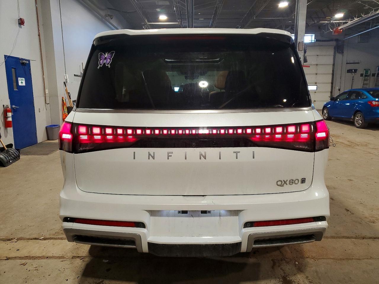 2025 Infiniti Qx80 Sensory - Image 6