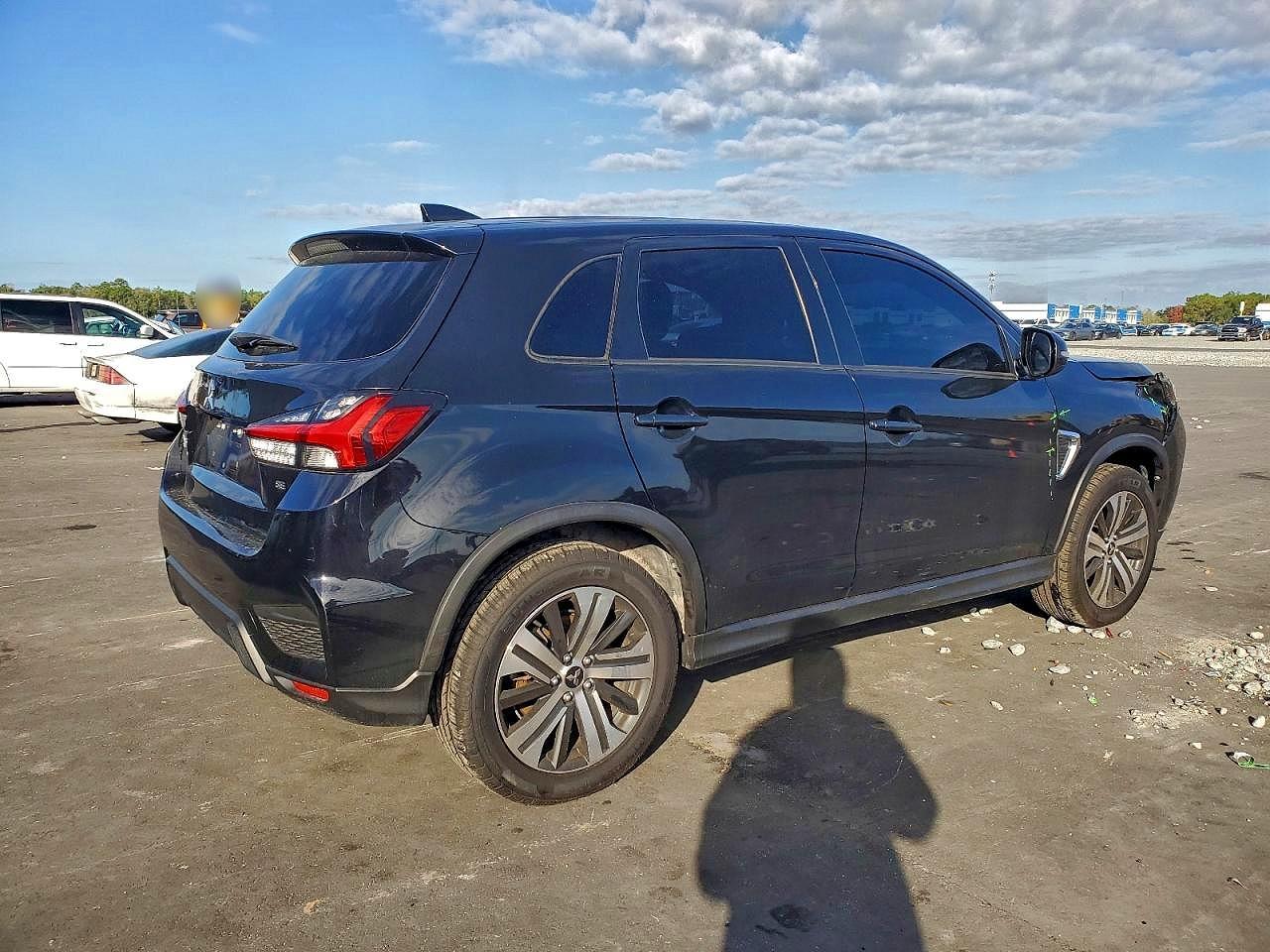 2021 Mitsubishi Outlander Sport Se - Фото 3