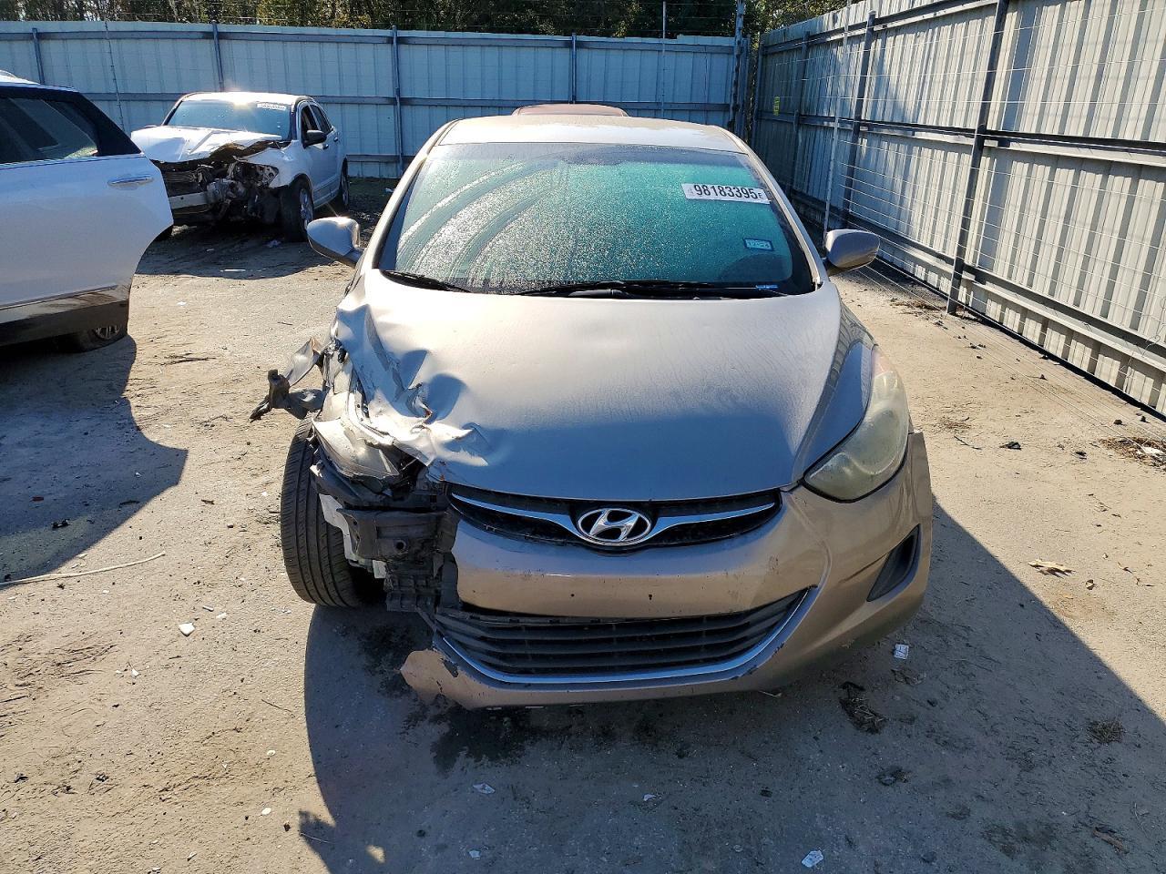 2013 Hyundai Elantra Gls - Фото 5