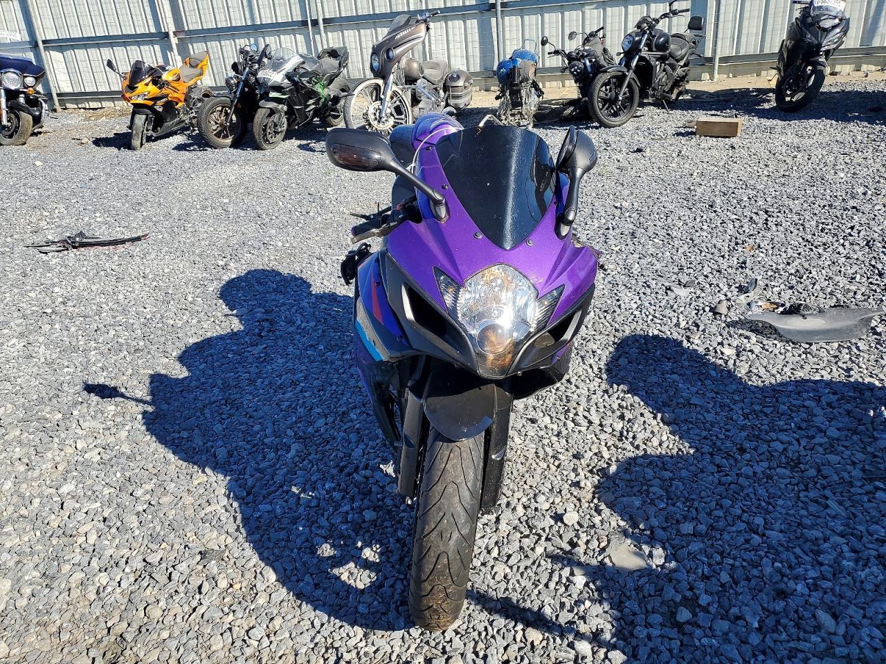 2007 Suzuki Gsx-R750 - Image 2