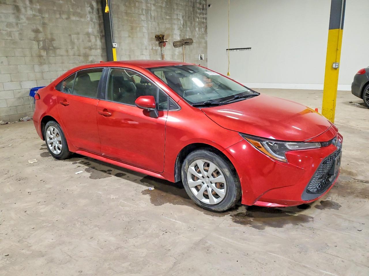 2021 Toyota Corolla Le - Фото 4