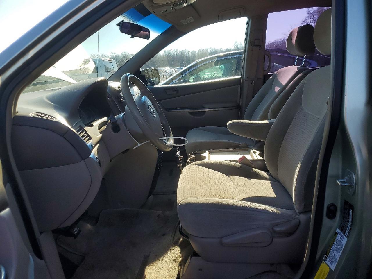 2006 Toyota Sienna Ce - Фото 7