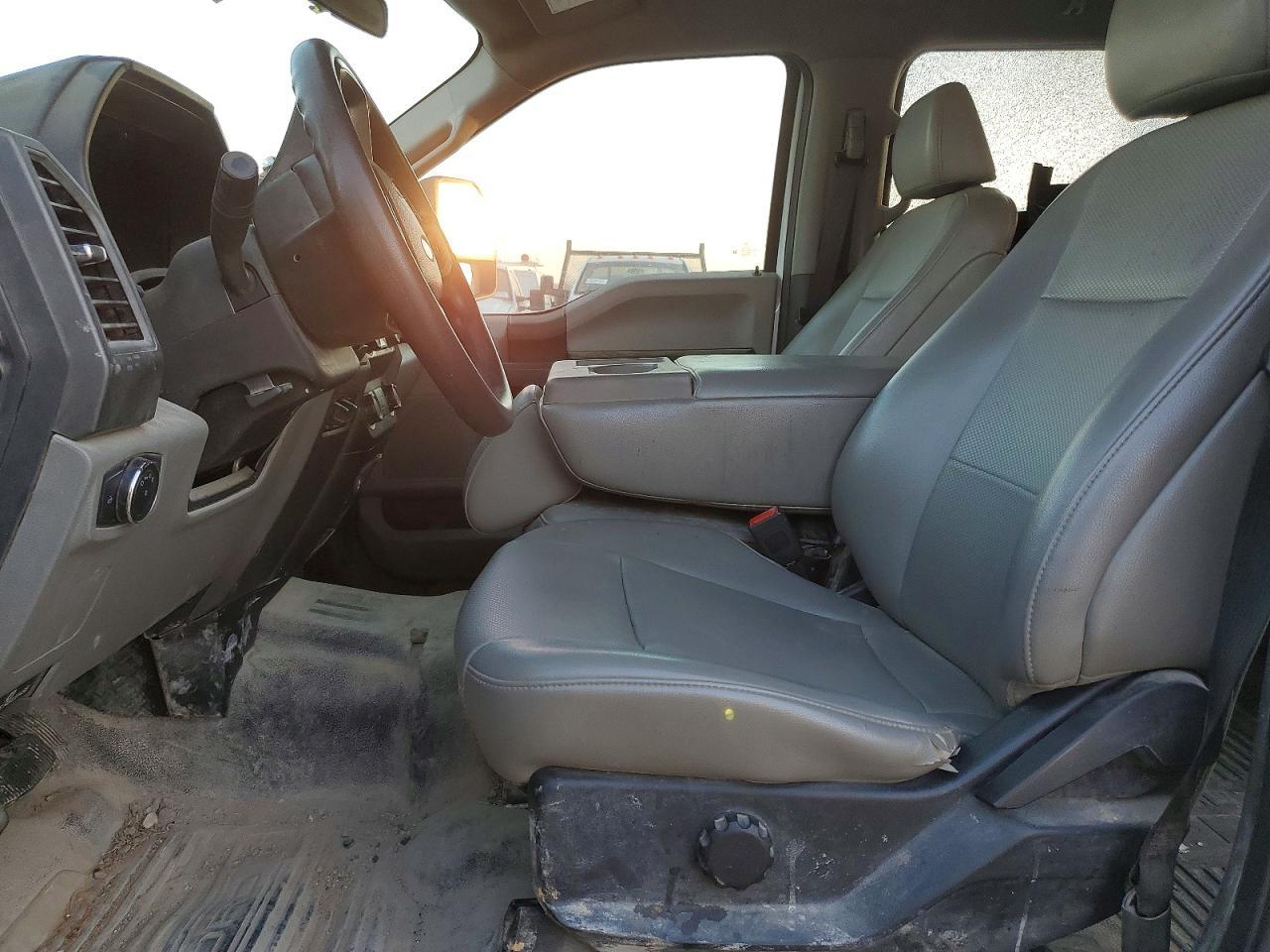 2021 Ford F350 Super - Image 7