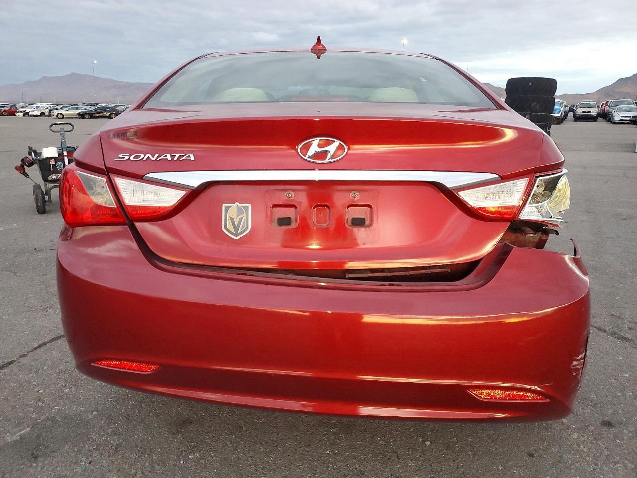 2012 Hyundai Sonata Gls - Image 6