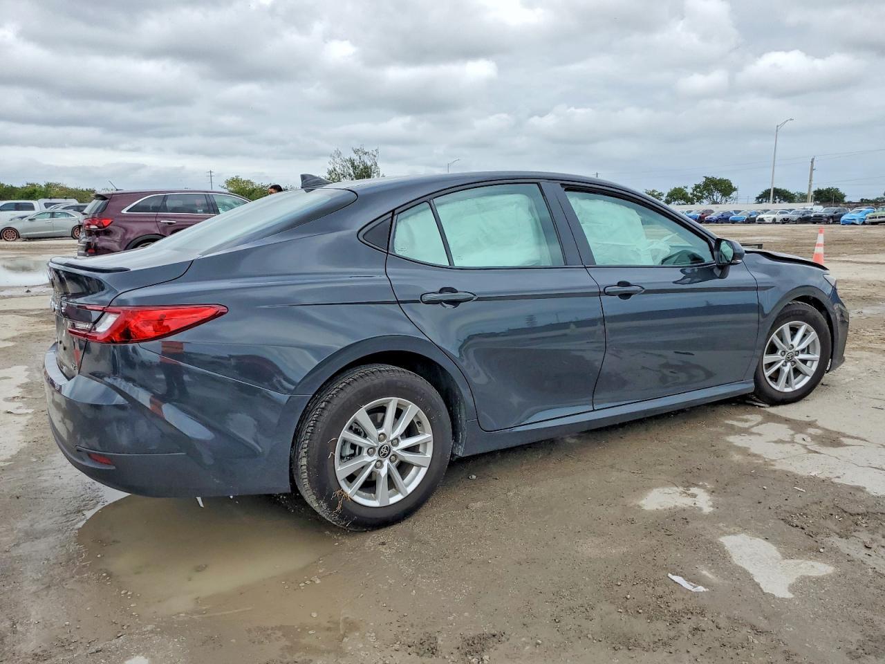 2025 Toyota Camry Xse - Фото 3