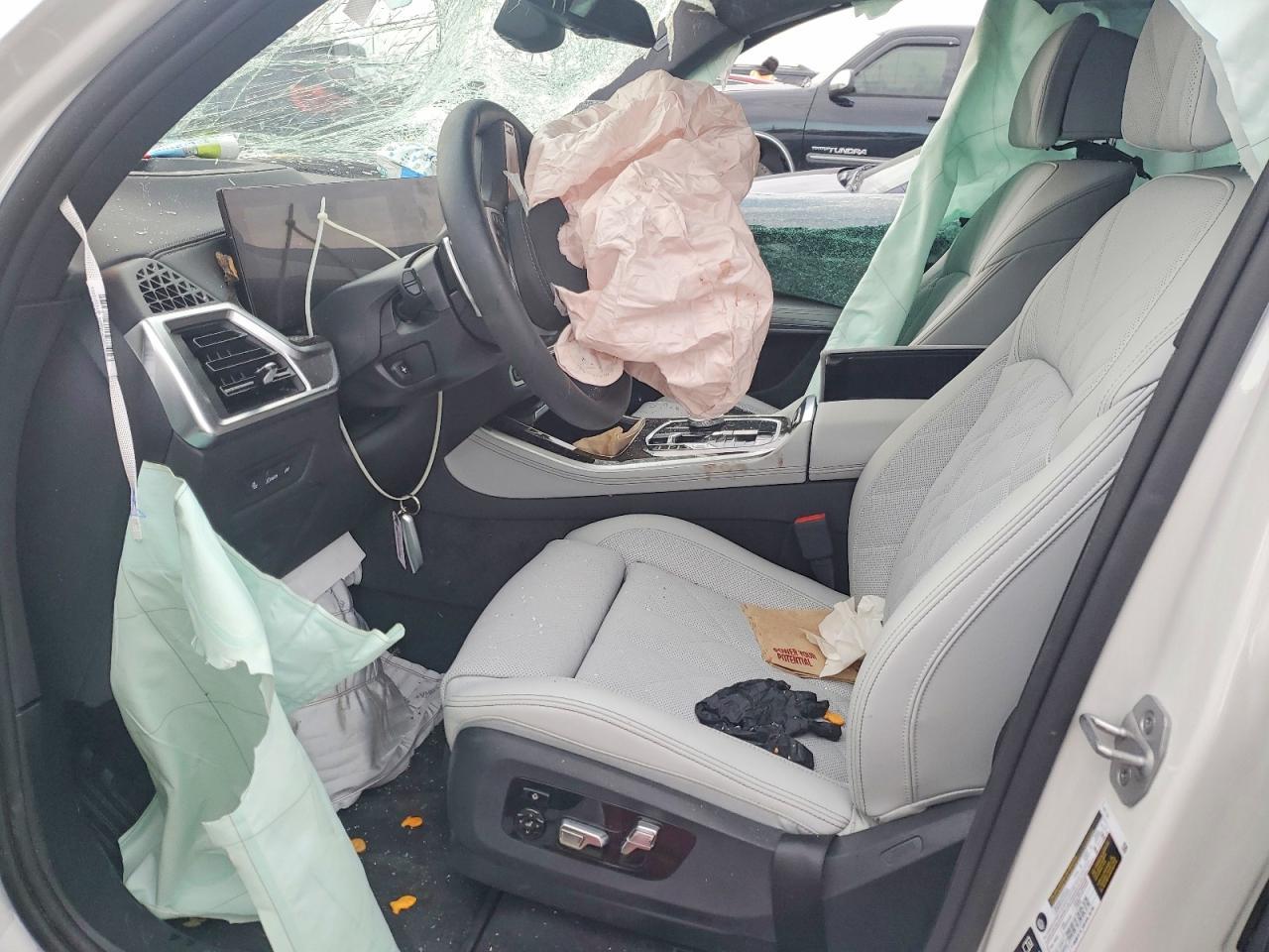 2026 BMW X5 xDrive40I - Фото 7