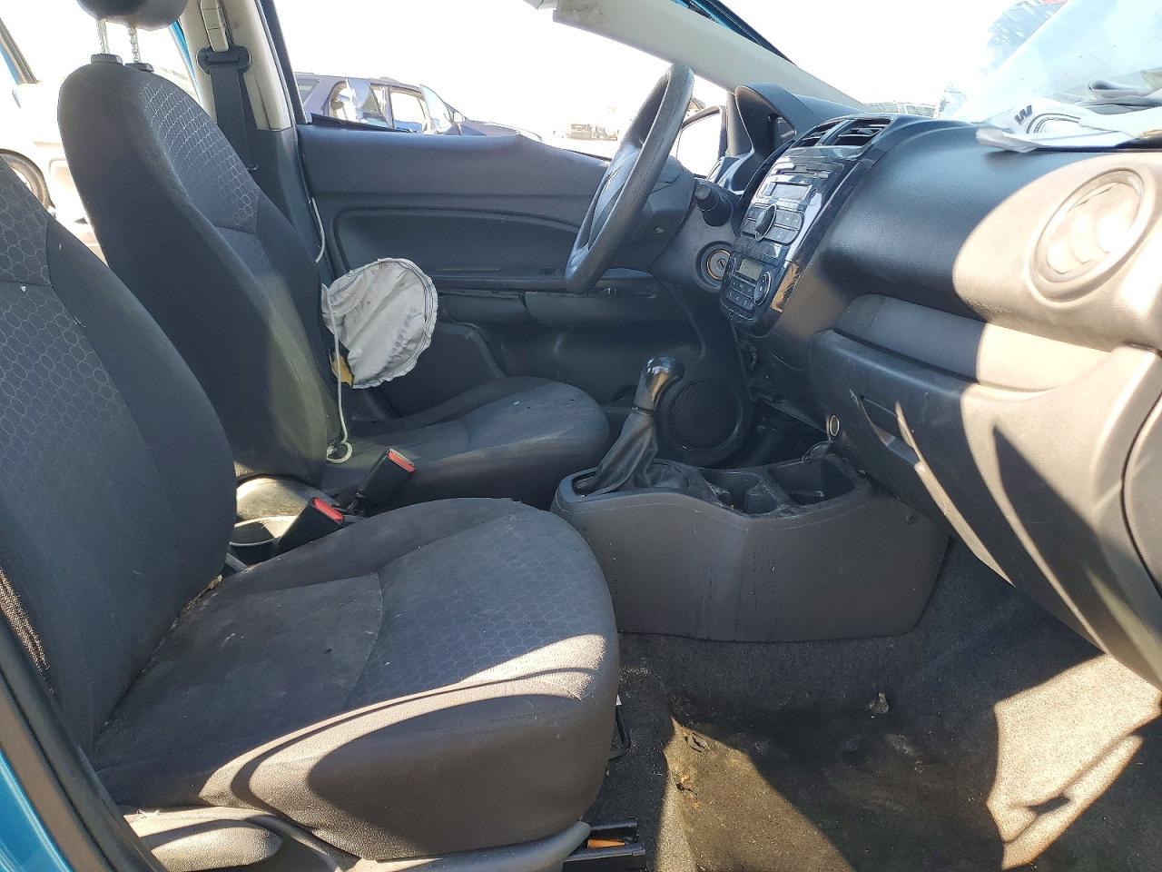 2015 Mitsubishi Mirage De - Image 7
