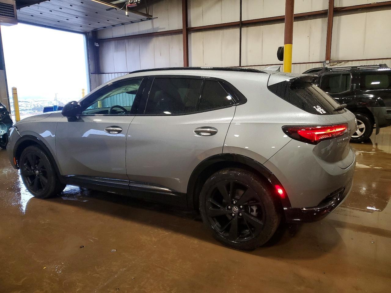 2023 Buick Envision Essence - Image 2