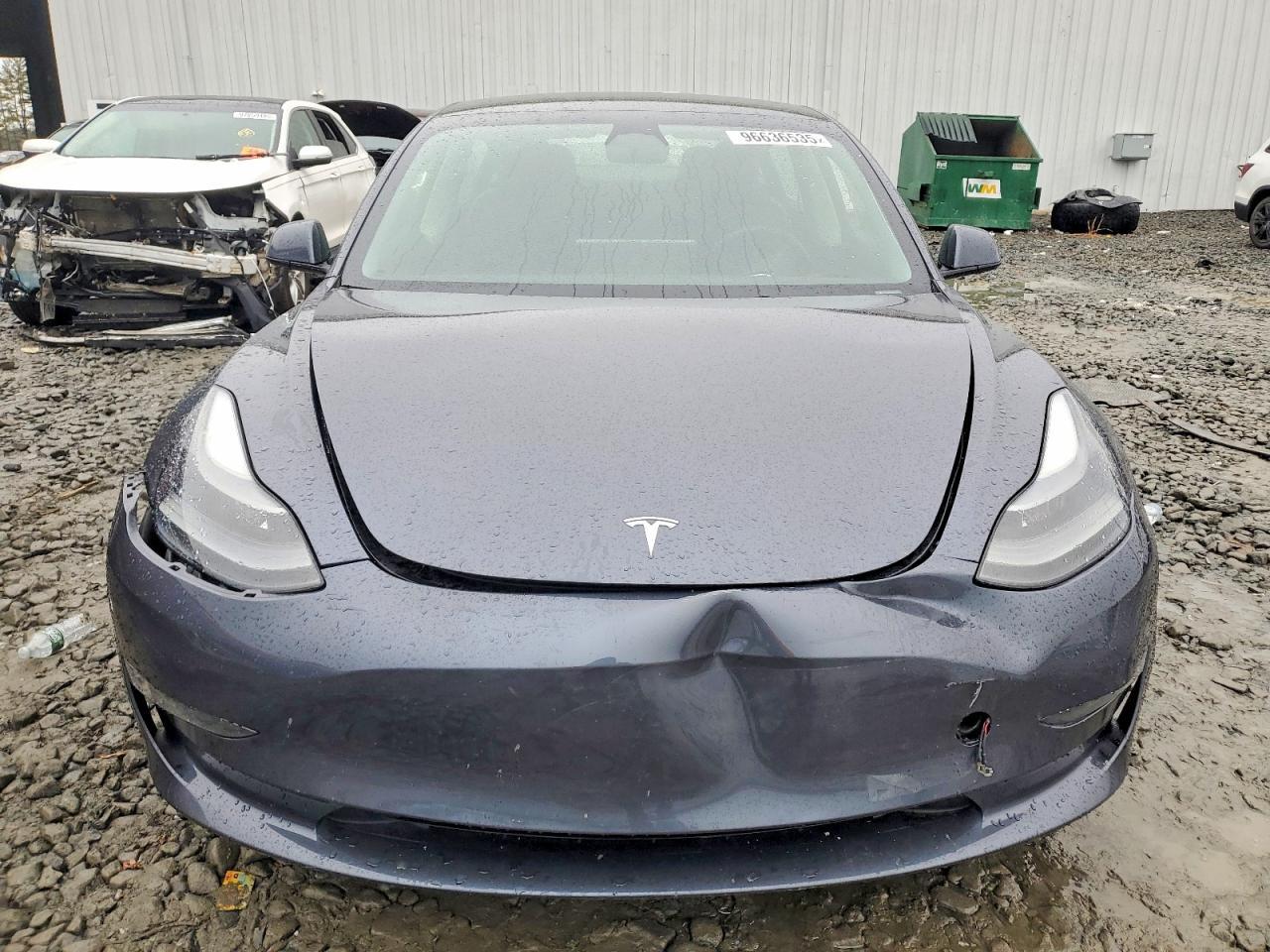 2023 Tesla Model 3 - Image 5