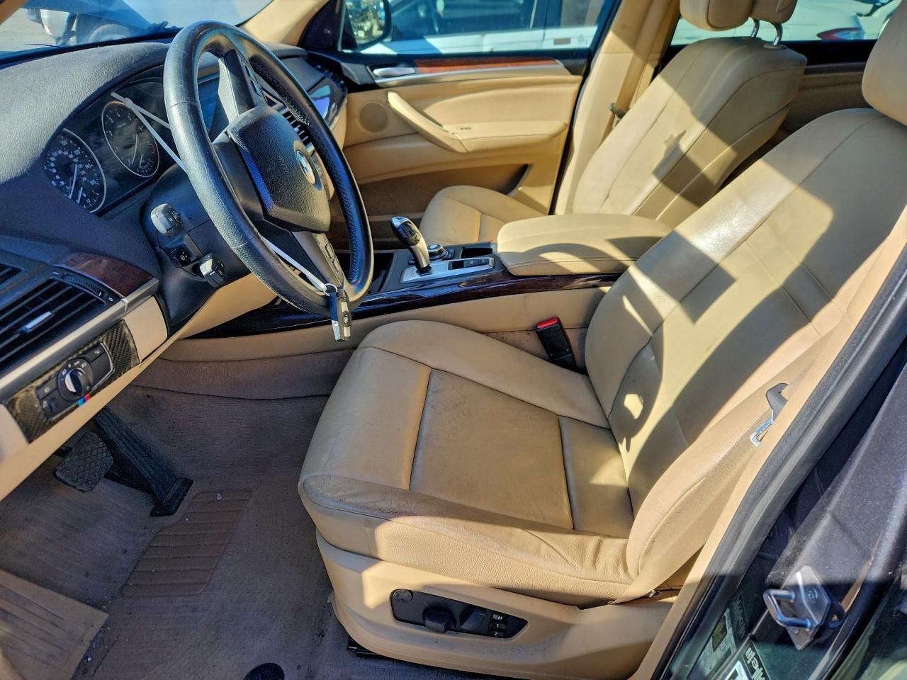 2012 BMW X5 xDrive35I - Image 7