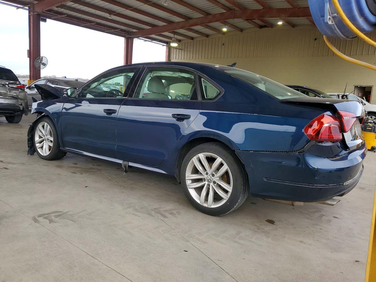 2019 Volkswagen Passat Wolfsburg - Image 2