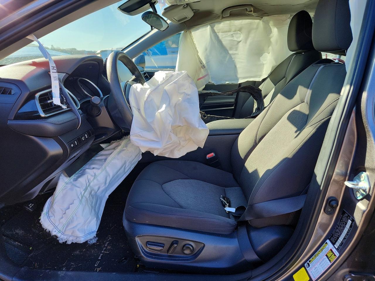 2024 Toyota Camry Le - Image 7