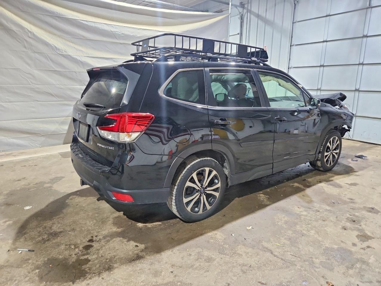 2022 Subaru Forester Limited - Image 3