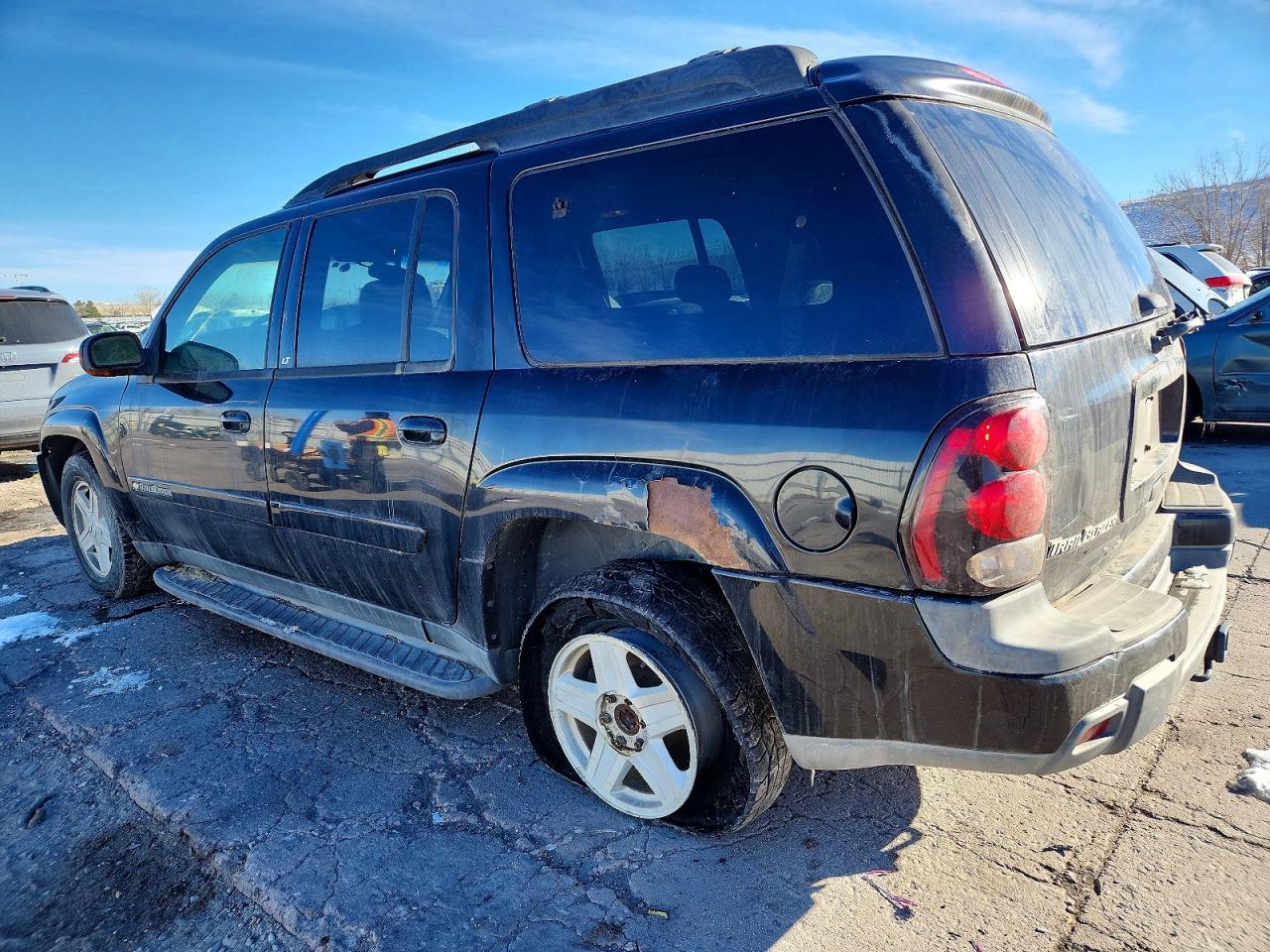 2002 Chevrolet Trailblazer Ext - Image 2