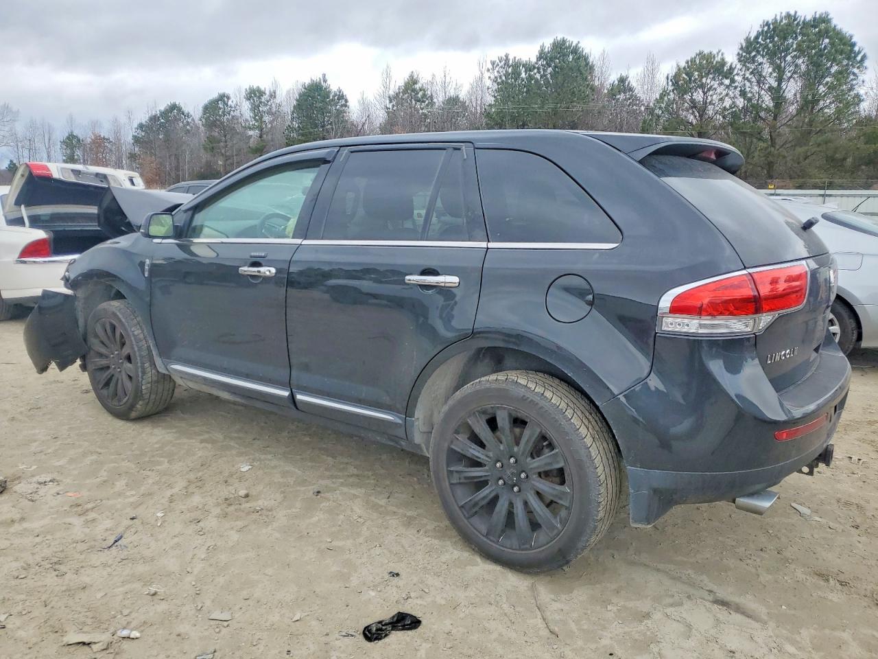 2015 Lincoln Mkx - Image 2