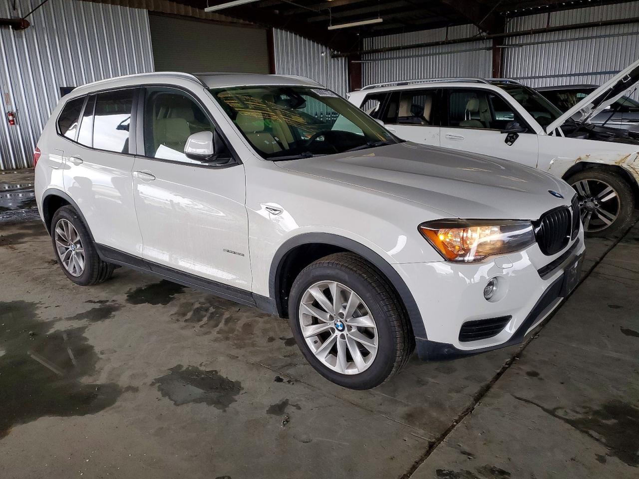 2017 BMW X3 Sdrive28I - Image 4