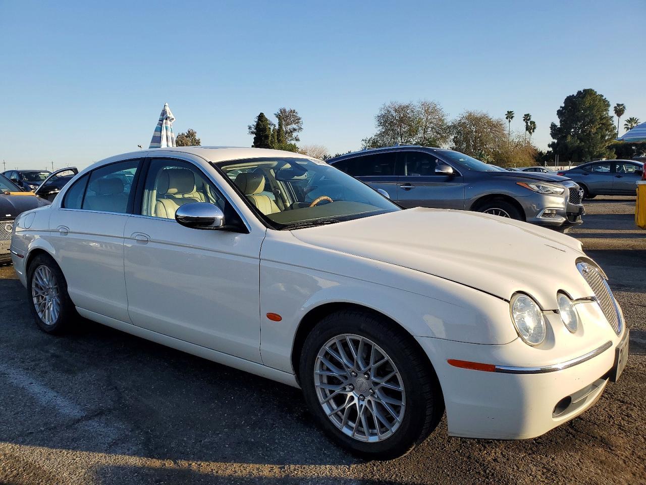 2007 Jaguar S-Type - Image 4
