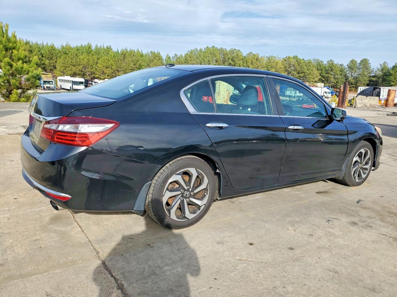 2016 Honda Accord Ex - Фото 3