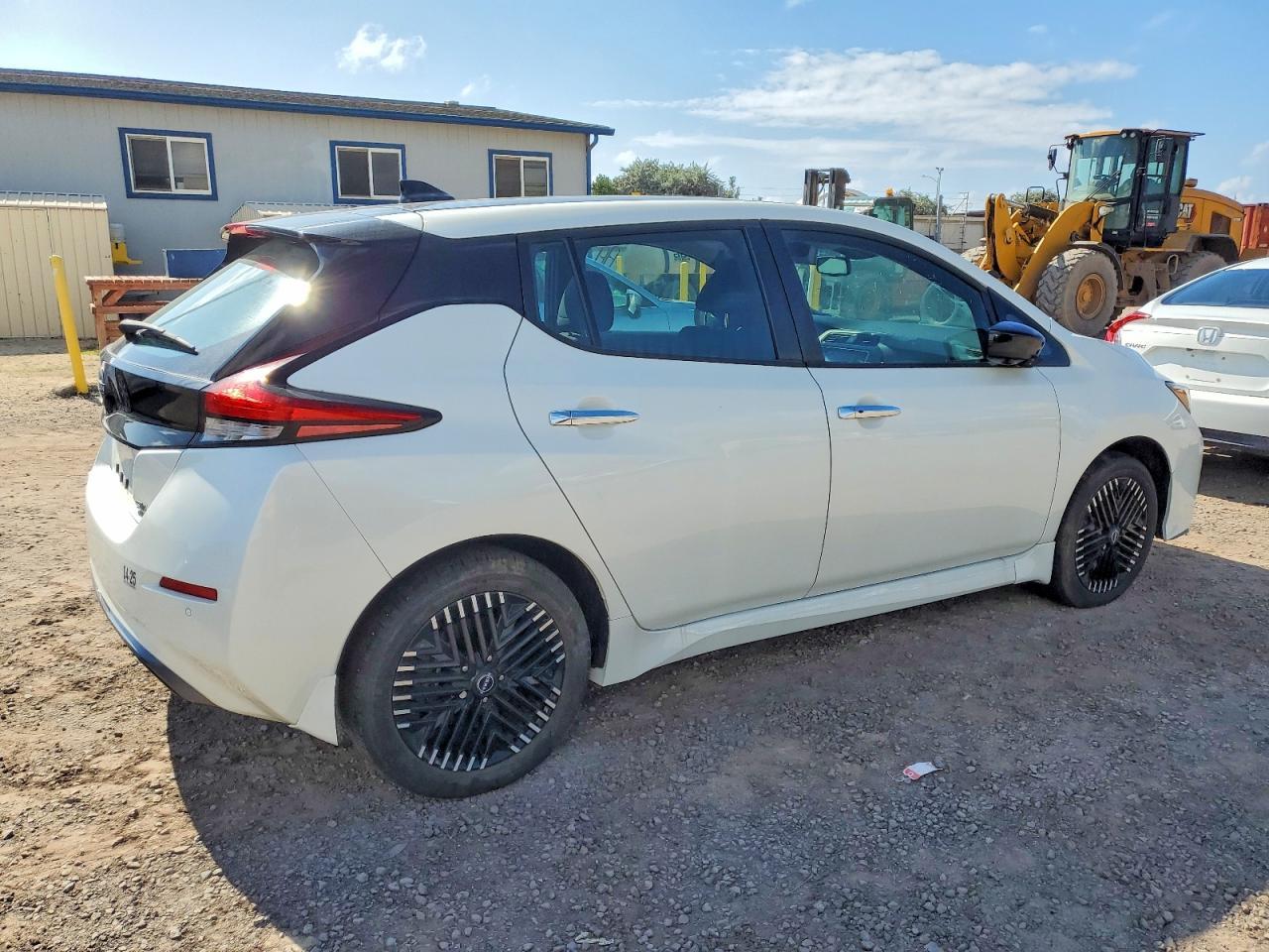 2023 Nissan Leaf Sv Plus - Image 3