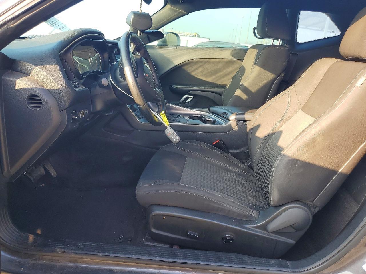 2016 Dodge Challenger Sxt - Image 7