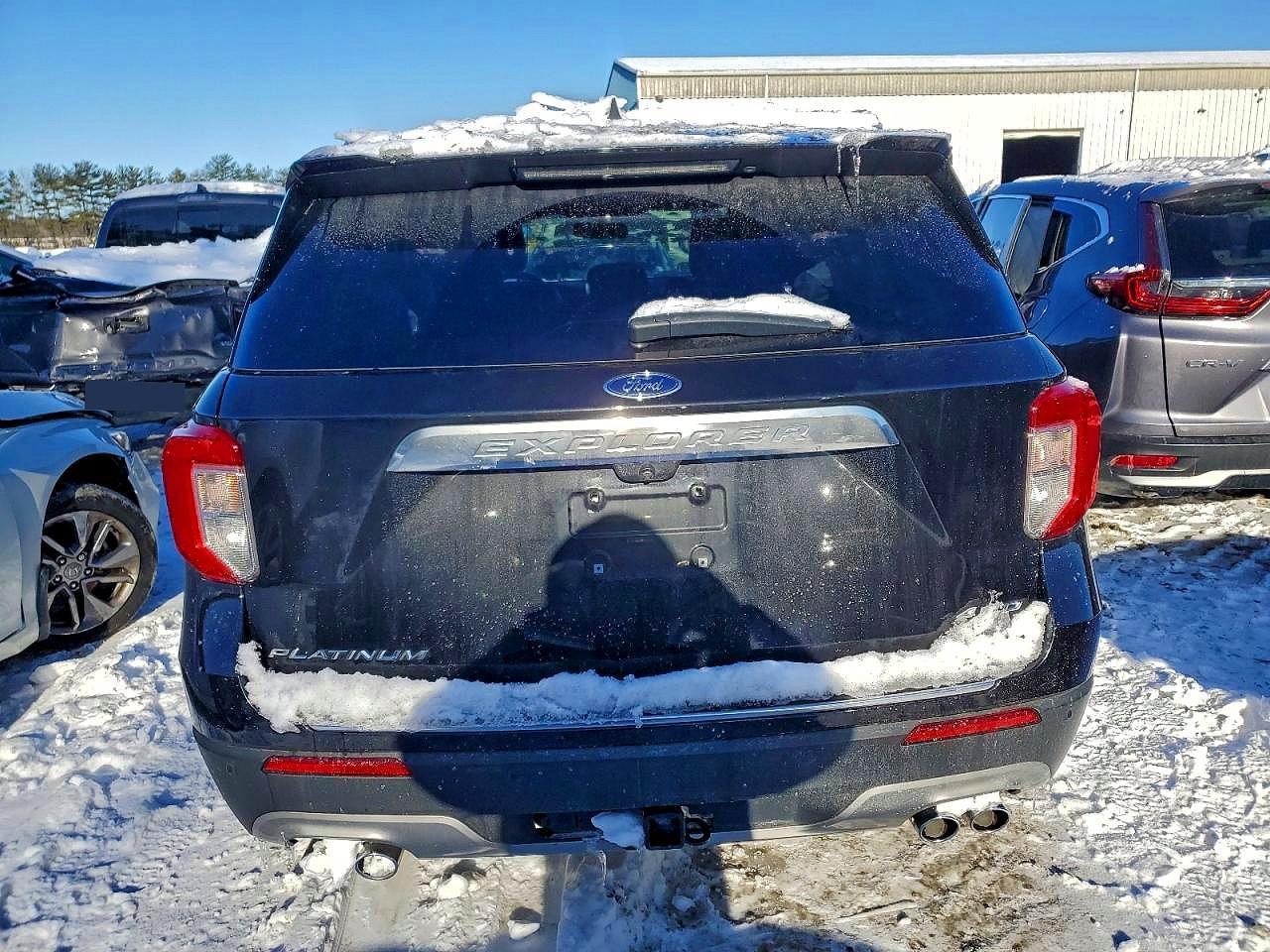 2022 Ford Explorer Platinum - Image 7