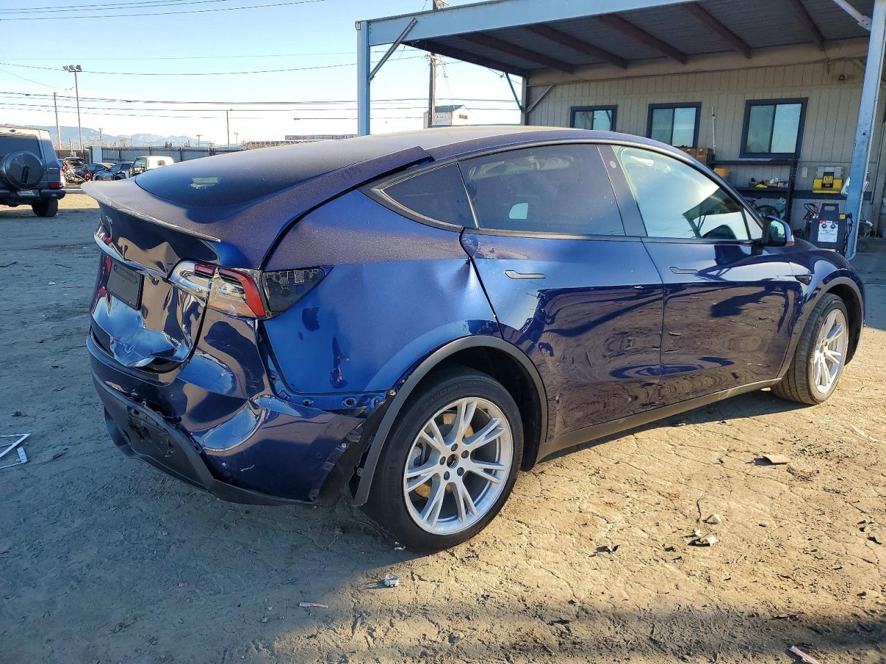 2022 Tesla Model Y - Фото 3