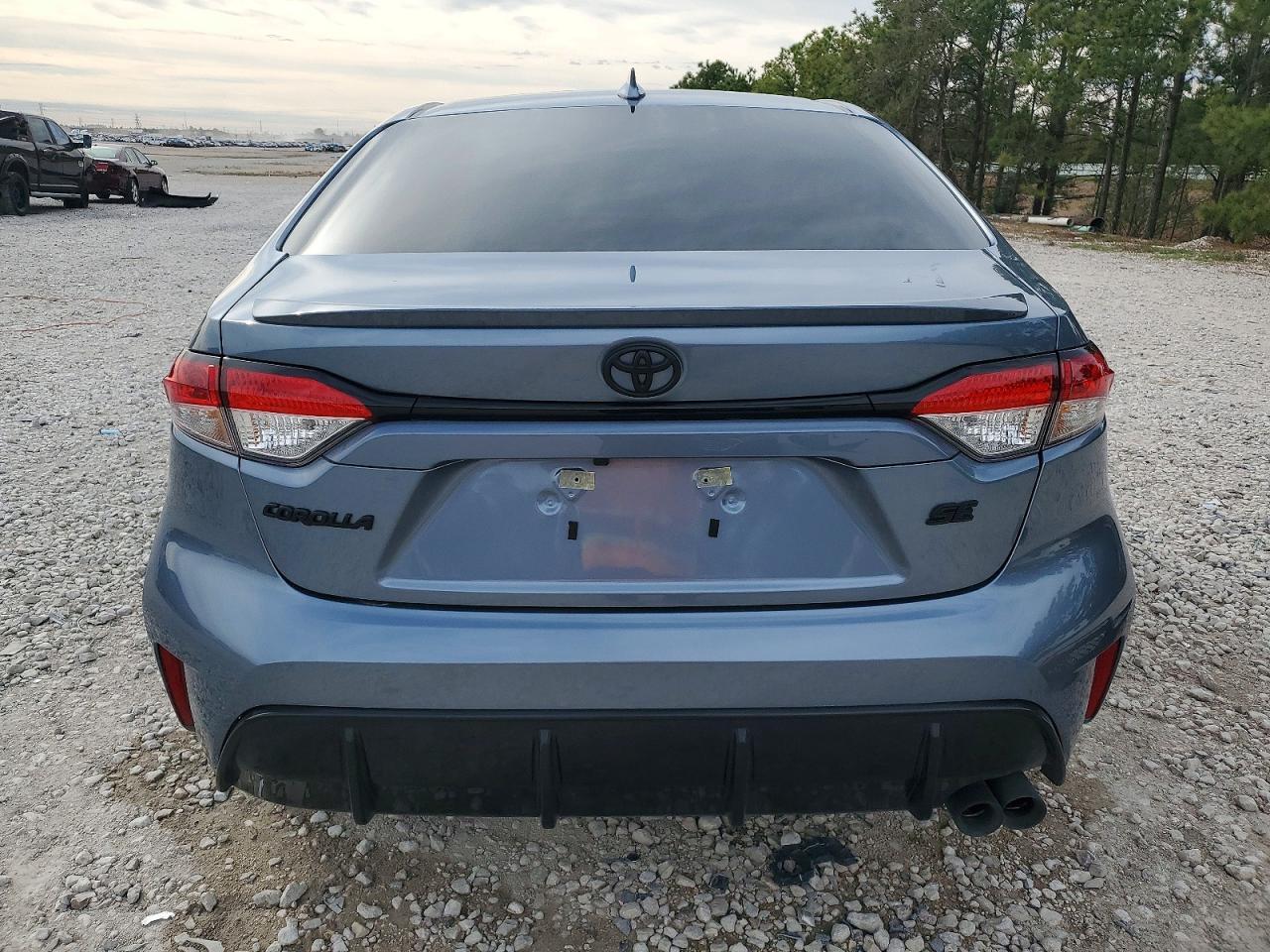 2025 Toyota Corolla Se - Image 6