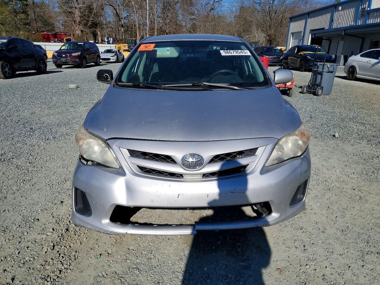 2012 Toyota Corolla Base - Фото 5