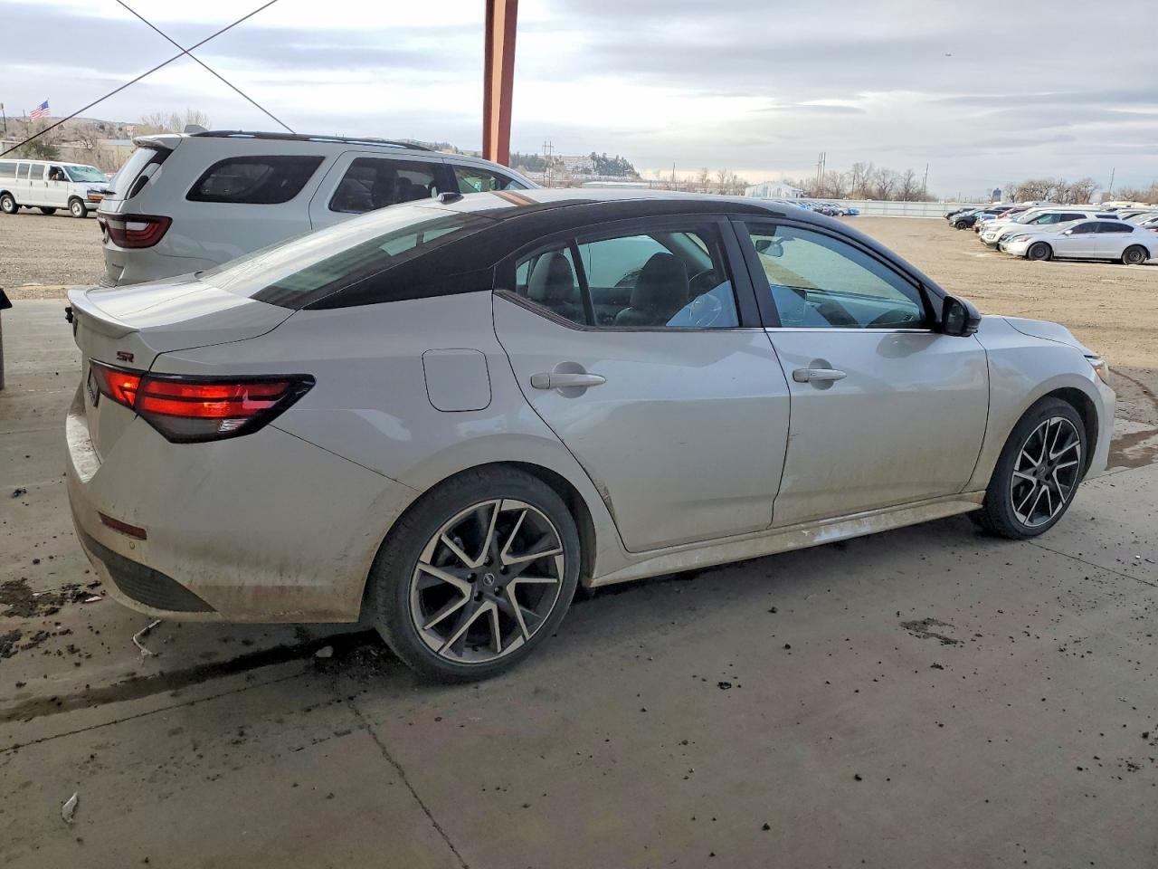 2025 Nissan Sentra Sr - Image 3