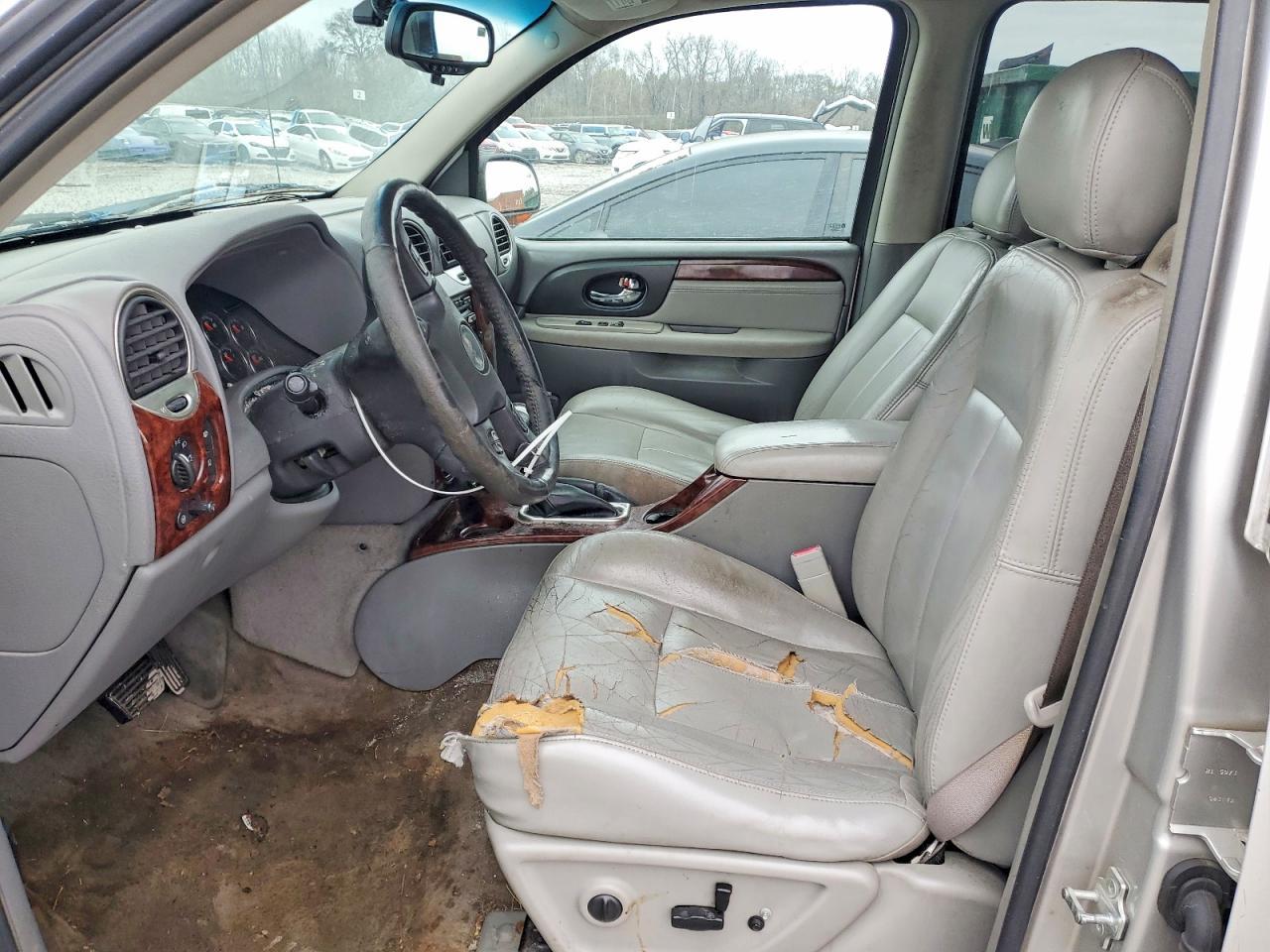 2005 GMC Envoy - Image 7