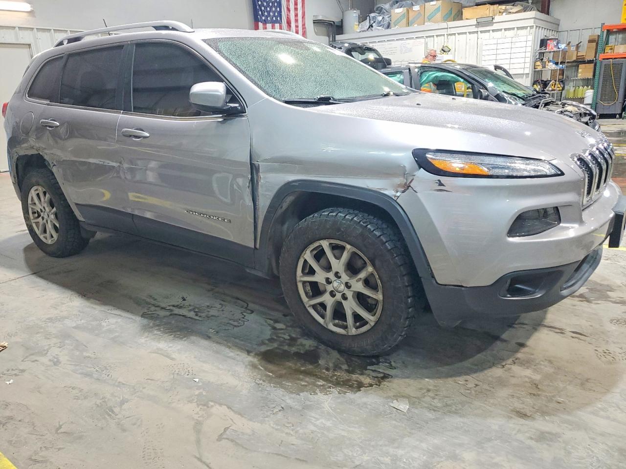 2018 Jeep Cherokee Latitude - Image 4