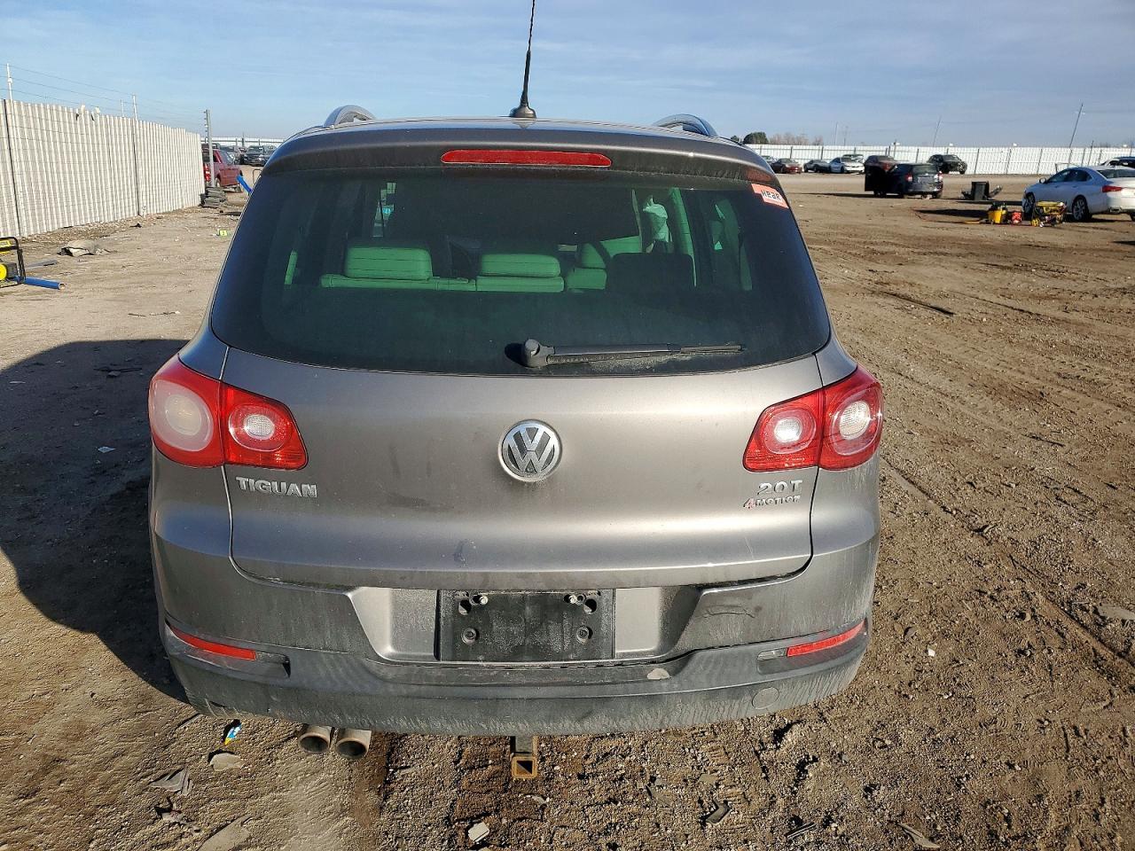 2011 Volkswagen Tiguan S - Image 6