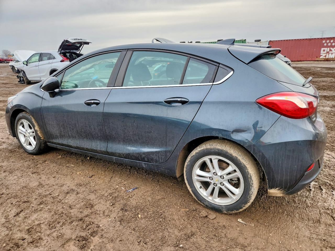 2017 Chevrolet Cruze Lt - Image 2