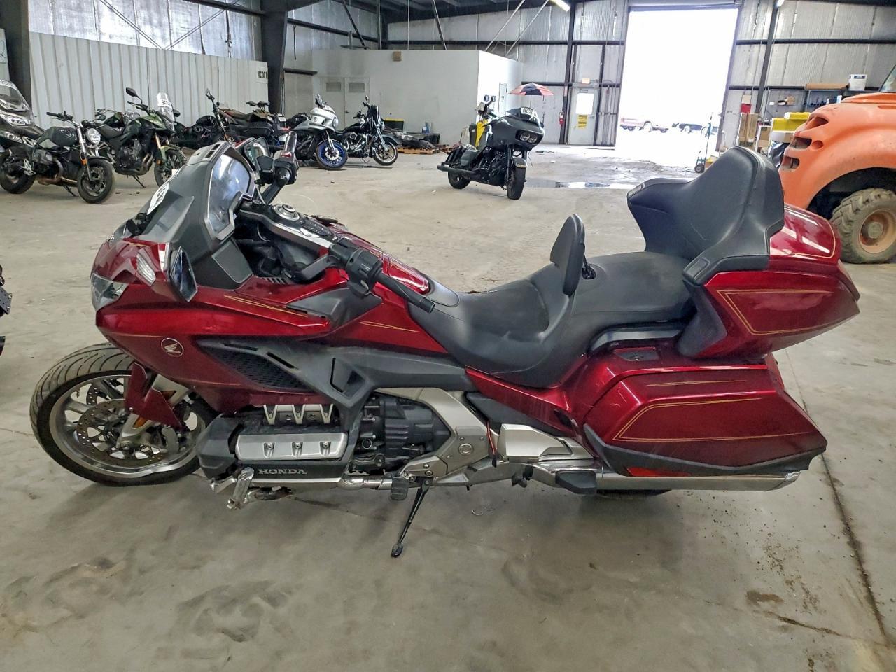 2018 Honda Gl1800 D - Фото 3