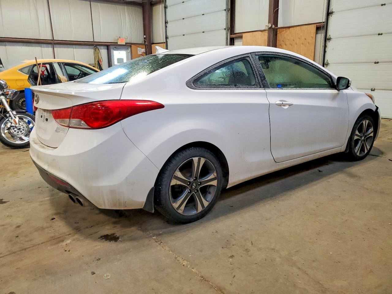 2013 Hyundai Elantra Gls 2Dr - Фото 3
