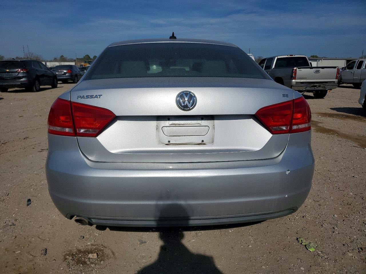 2013 Volkswagen Passat - Фото 6