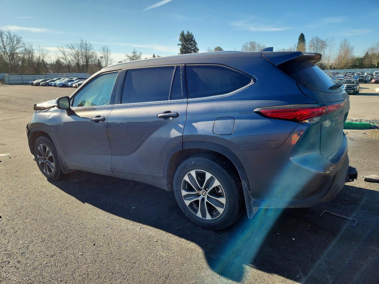 2022 Toyota Highlander Xle - Фото 2