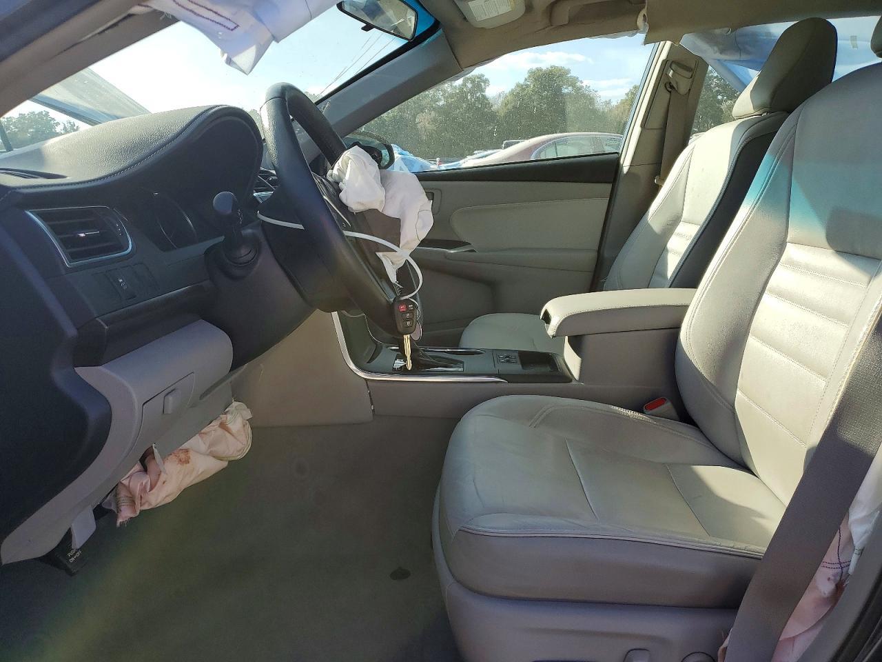 2015 Toyota Camry Le - Фото 7