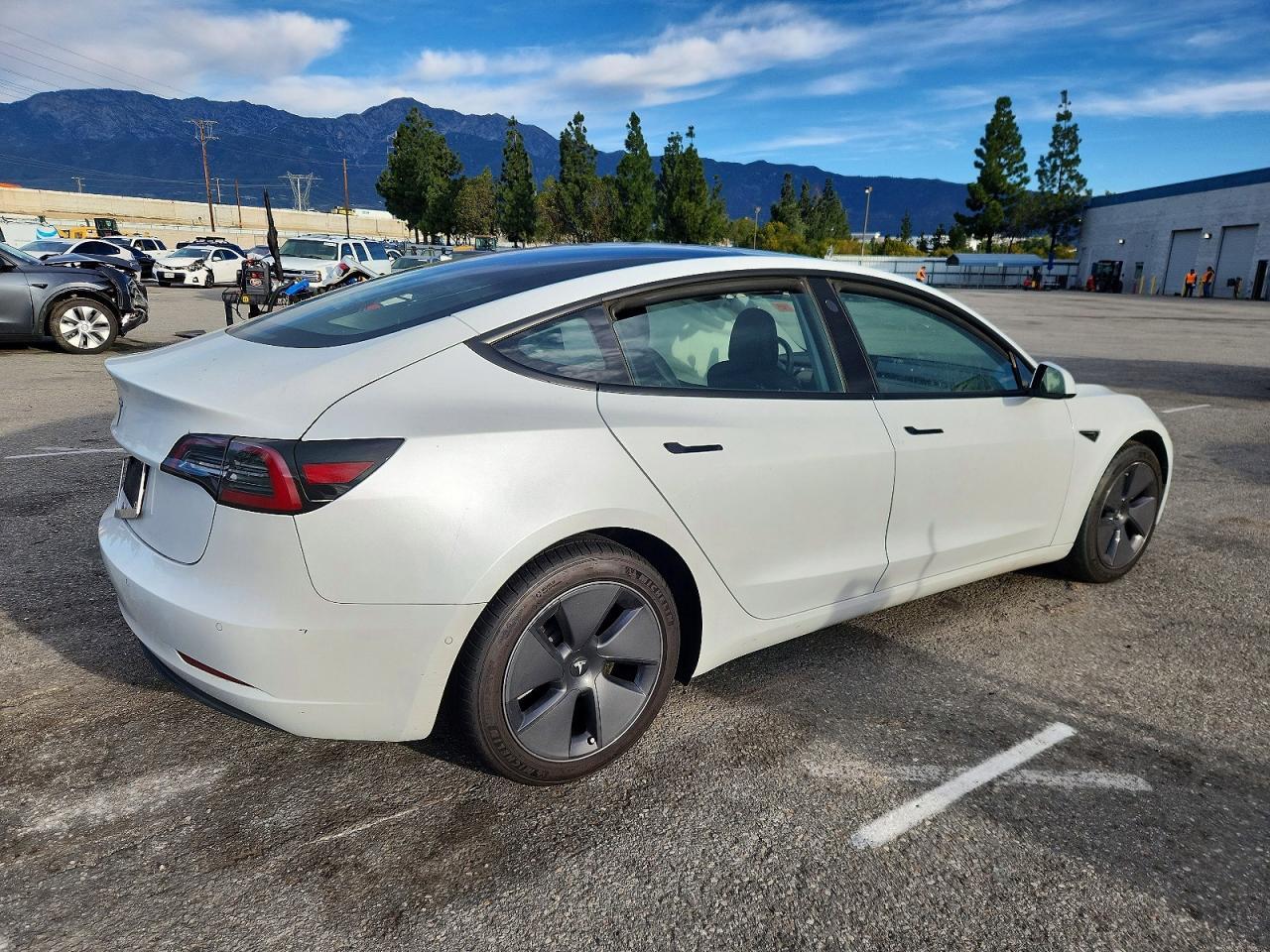 2021 Tesla Model 3 - Image 3