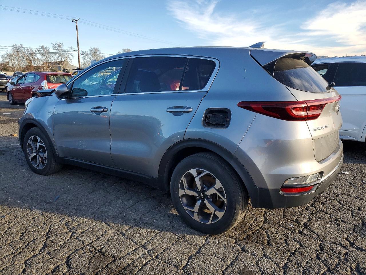 2021 Kia Sportage Lx - Фото 2