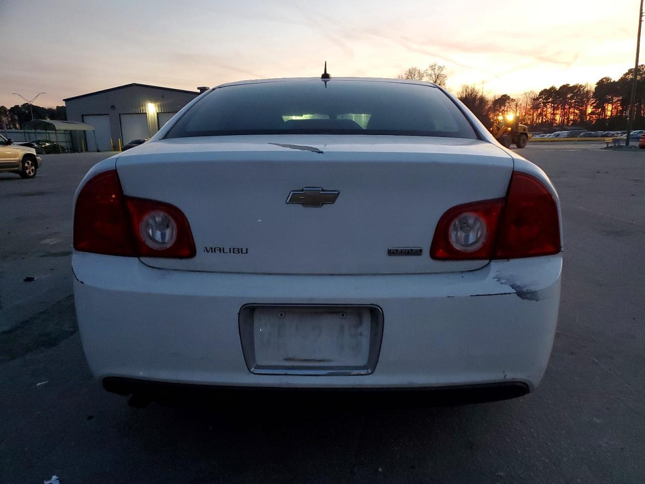 2010 Chevrolet Malibu Ls - Фото 6